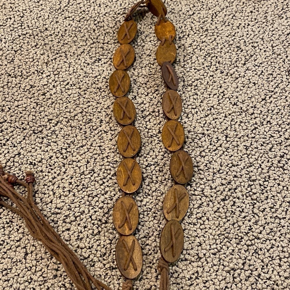 Wooden Tie Belt in Like New Condition